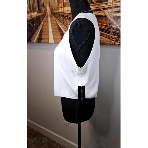 Nwt Madden Girl Cropped White Knit Button-Up Top - Picture 2 of 5